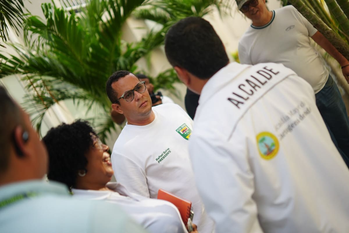 Encuentro del alcalde Dumek Turbay con los residentes de Parque Heredia. // Cortesía - Alcaldía de Cartagena