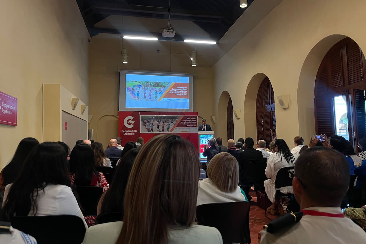 Encuentro entre países en Cartagena: por la seguridad de la educación