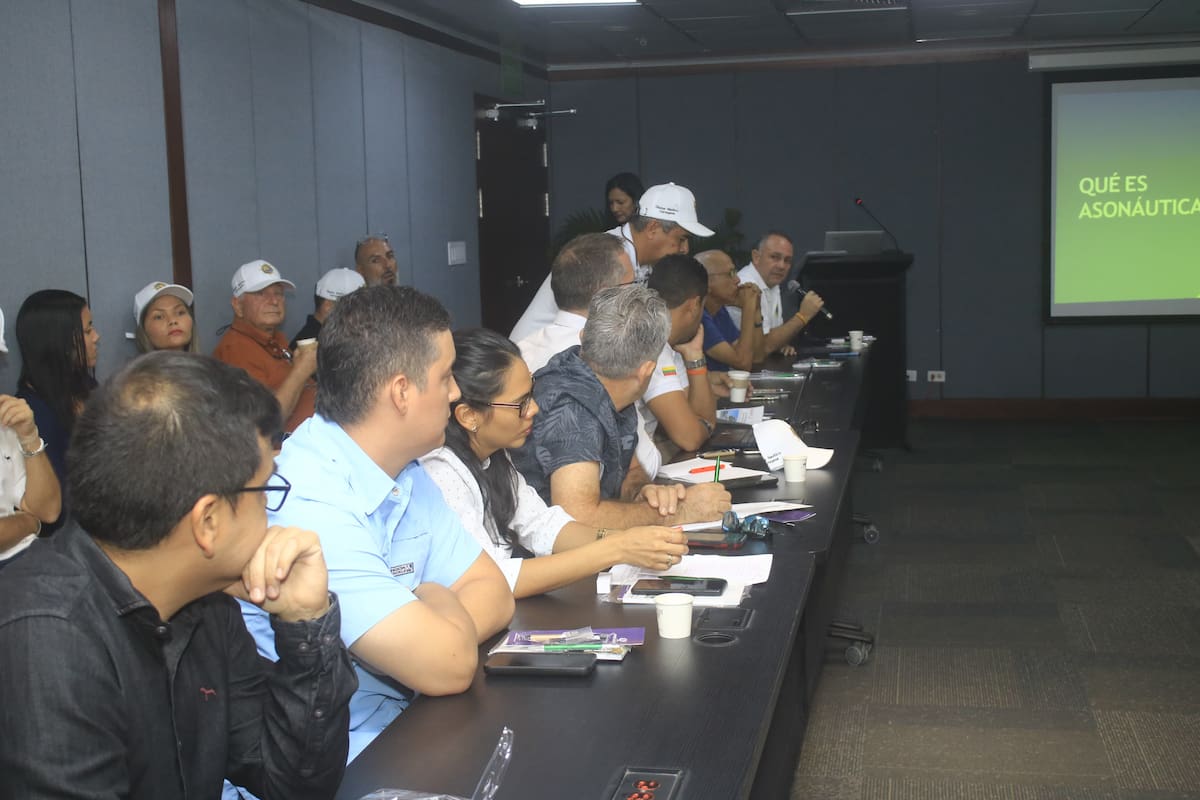 Encuentro entre Asonáutica y Secretaría de Turismo. // foto: El Universal - Julio Castaño