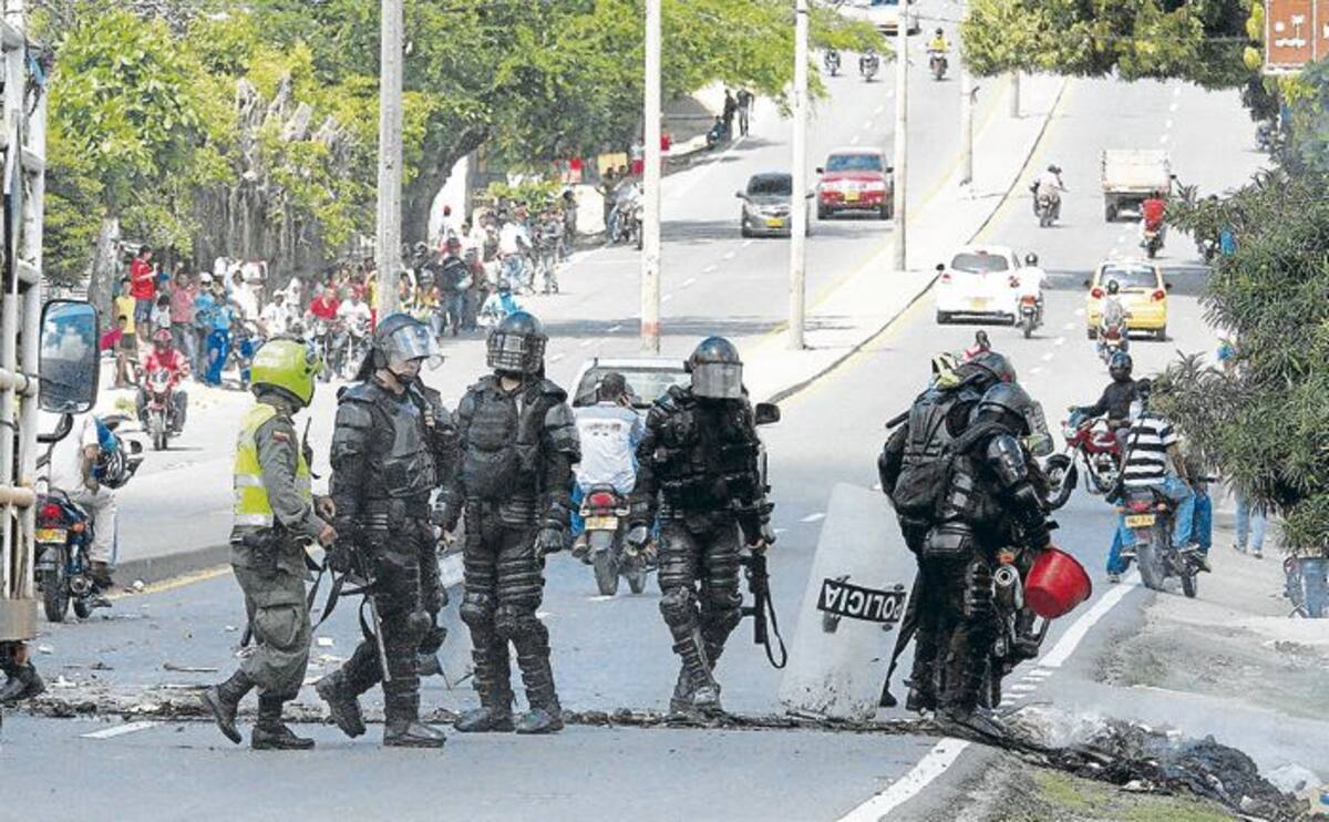 Los desordenes se produjeron en el centro de la ciudad de Sincelejo y luego pasaron a la Zona Sur y la Troncal de Occidente.