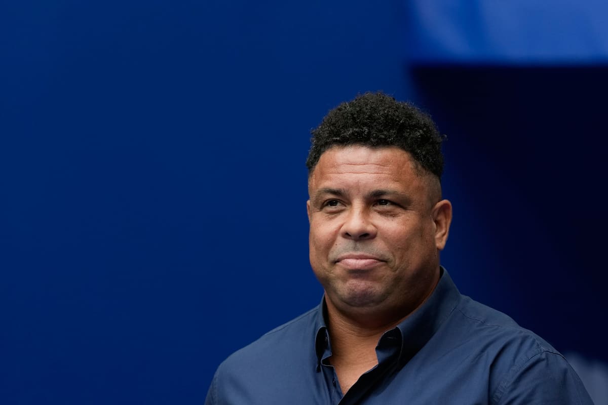 El nuevo equipo brasileño que comprará Ronaldo y Roberto Carlos