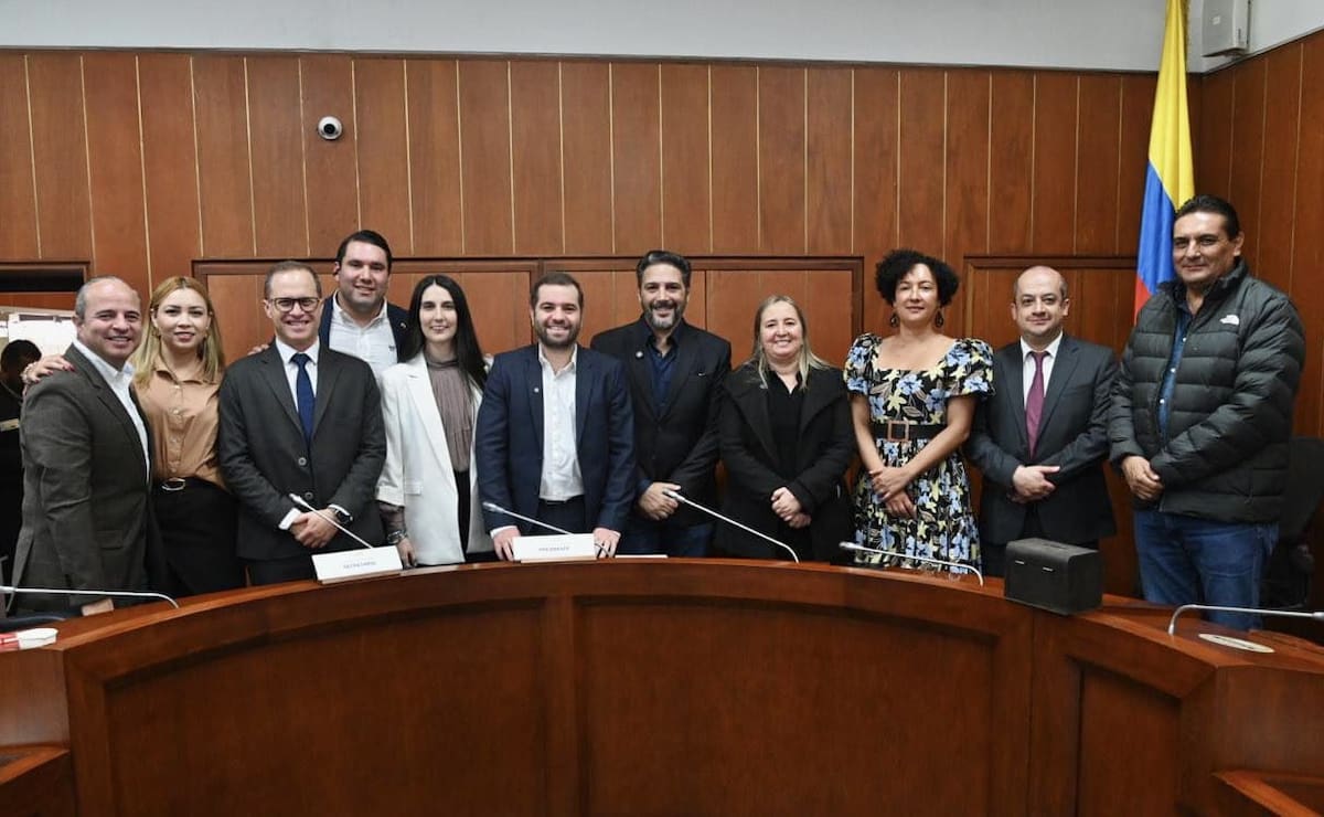En medio de asumir su cargo como presidente de la Comisión de Ética del Senado, Enrique Cabrales agradeció al Centro Democrático por su postulación. // Foto: Tomada de la red social X - Enrique Cabrales.