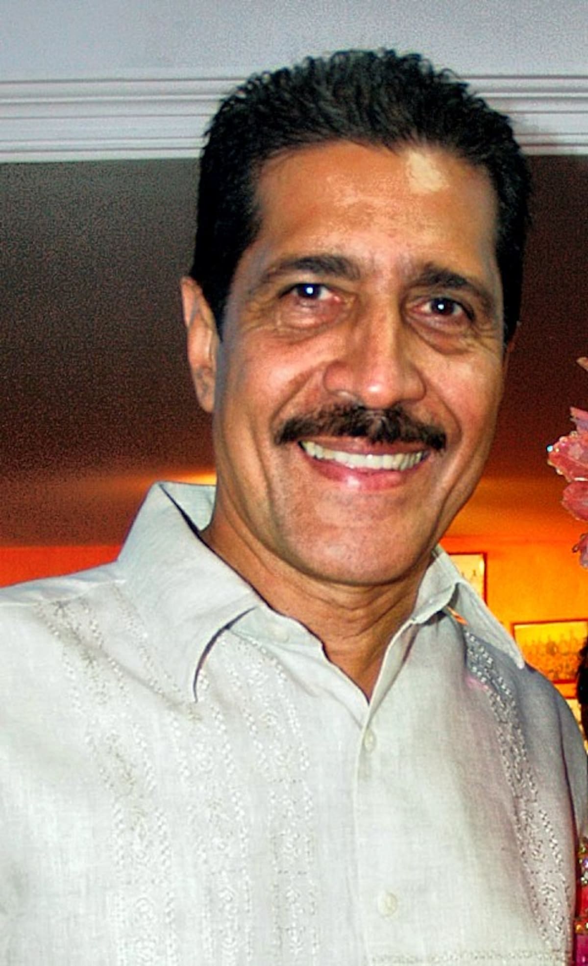 Enrique Chapman está inhabilitado, según el CNE.