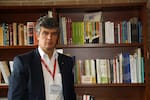 ¿Quién es Enrique Serrano?, el escritor designado por De la Espriella como asesor presidencial
