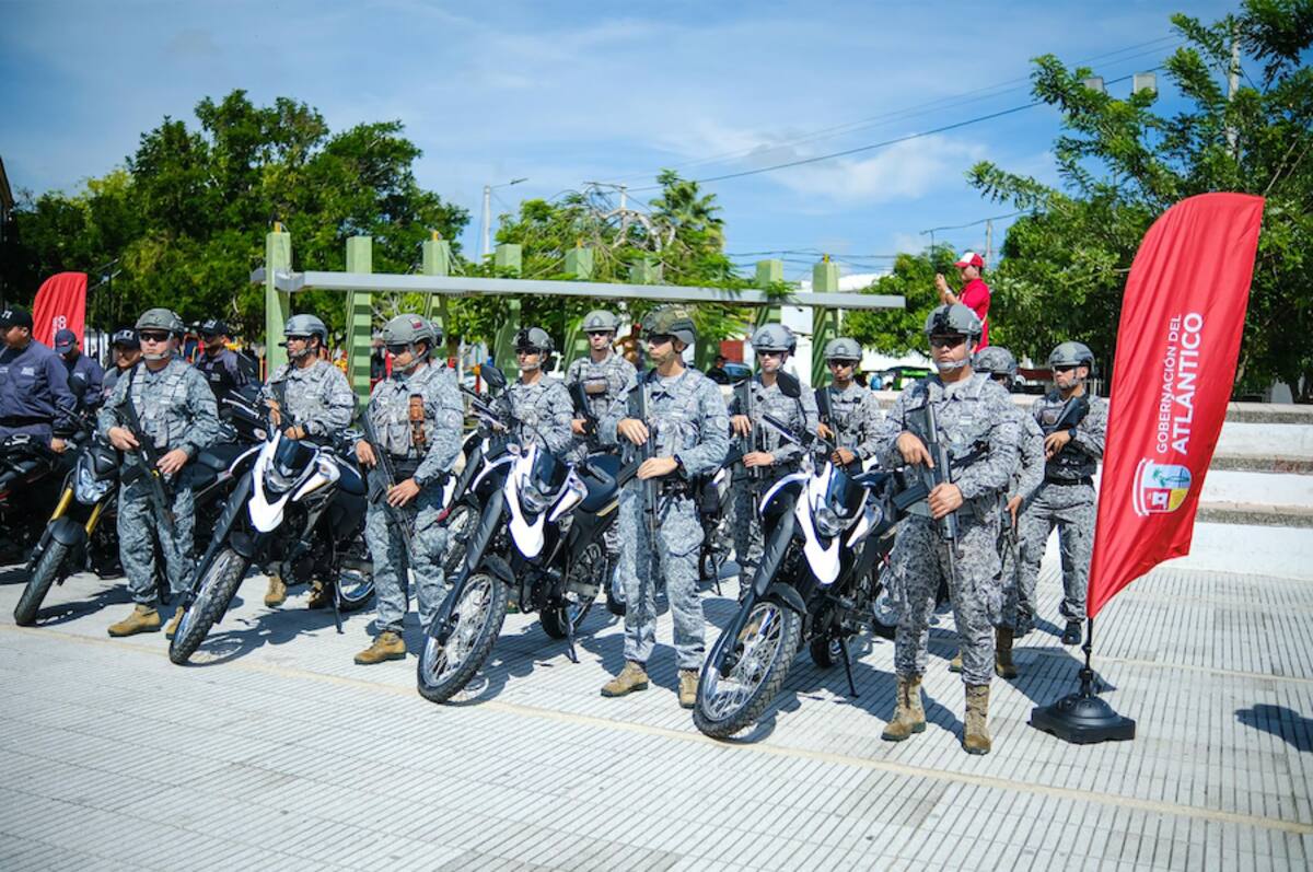 El Ejército Nacional en el Atlántico recibió diez motocicletas de parte de la Gobernacion del Atlántico.//Cortesía.