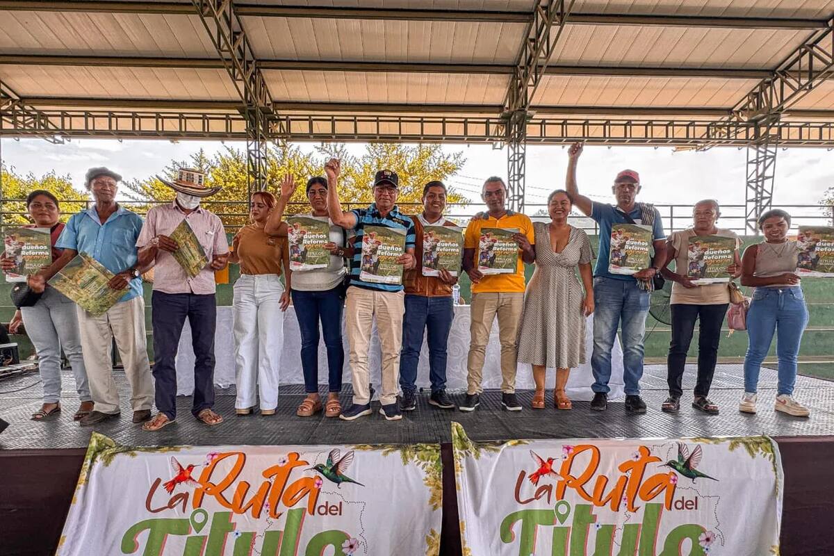 Entregan 761 títulos de propiedad a familias de San Juan Nepomuceno