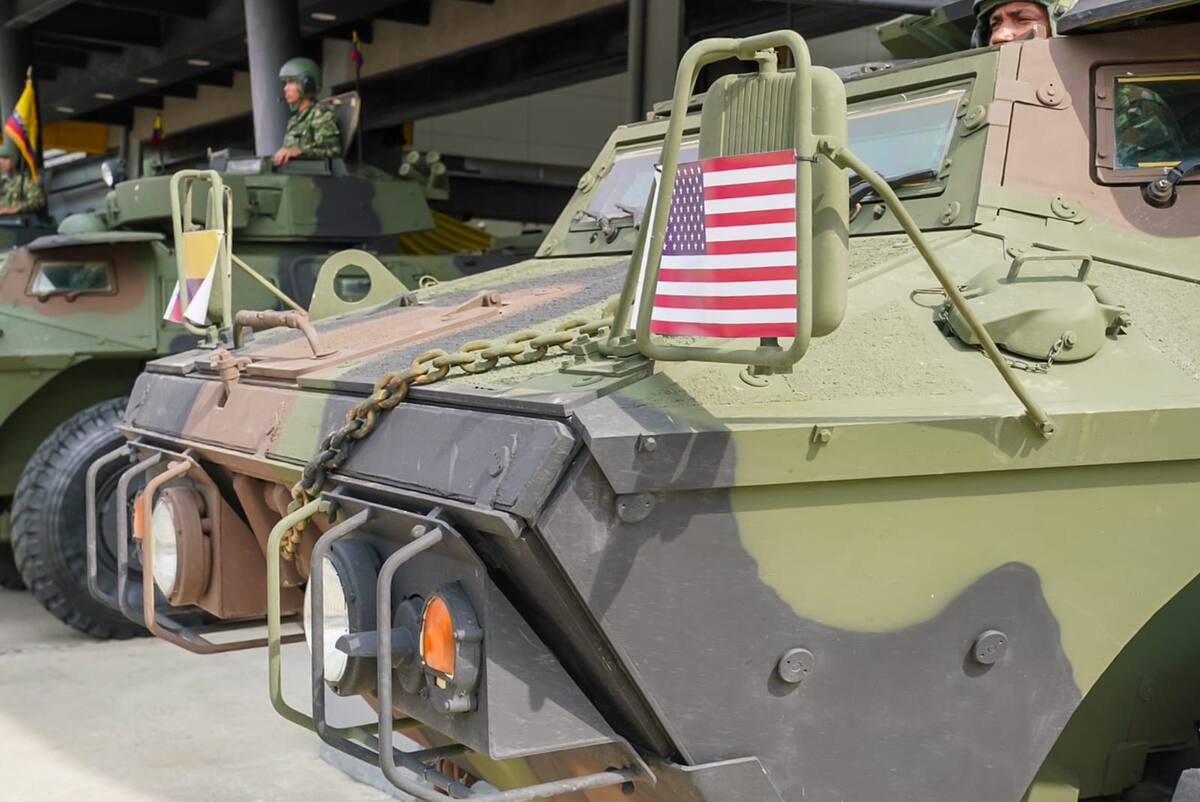 11 vehículos blindados ASV M1117 Guardián fueron entregados de manera simbólica. // Foto: Colprensa - Camilo García