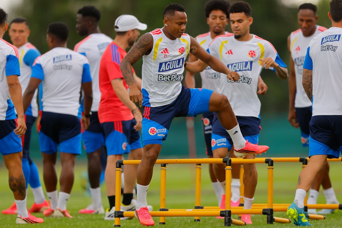 La Selección Colombia durante una de sus sesiones de entrenamiento en el Chase Stadium de Miami antes del duelo ante Ghana.EFE/ Francisco Guasco