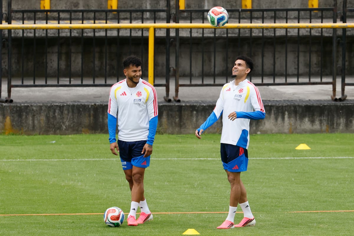 Luis Suárez y Luis Díaz anotarán los goles de Colombia, según la IA. //Foto, EFE: Carlos Ortega