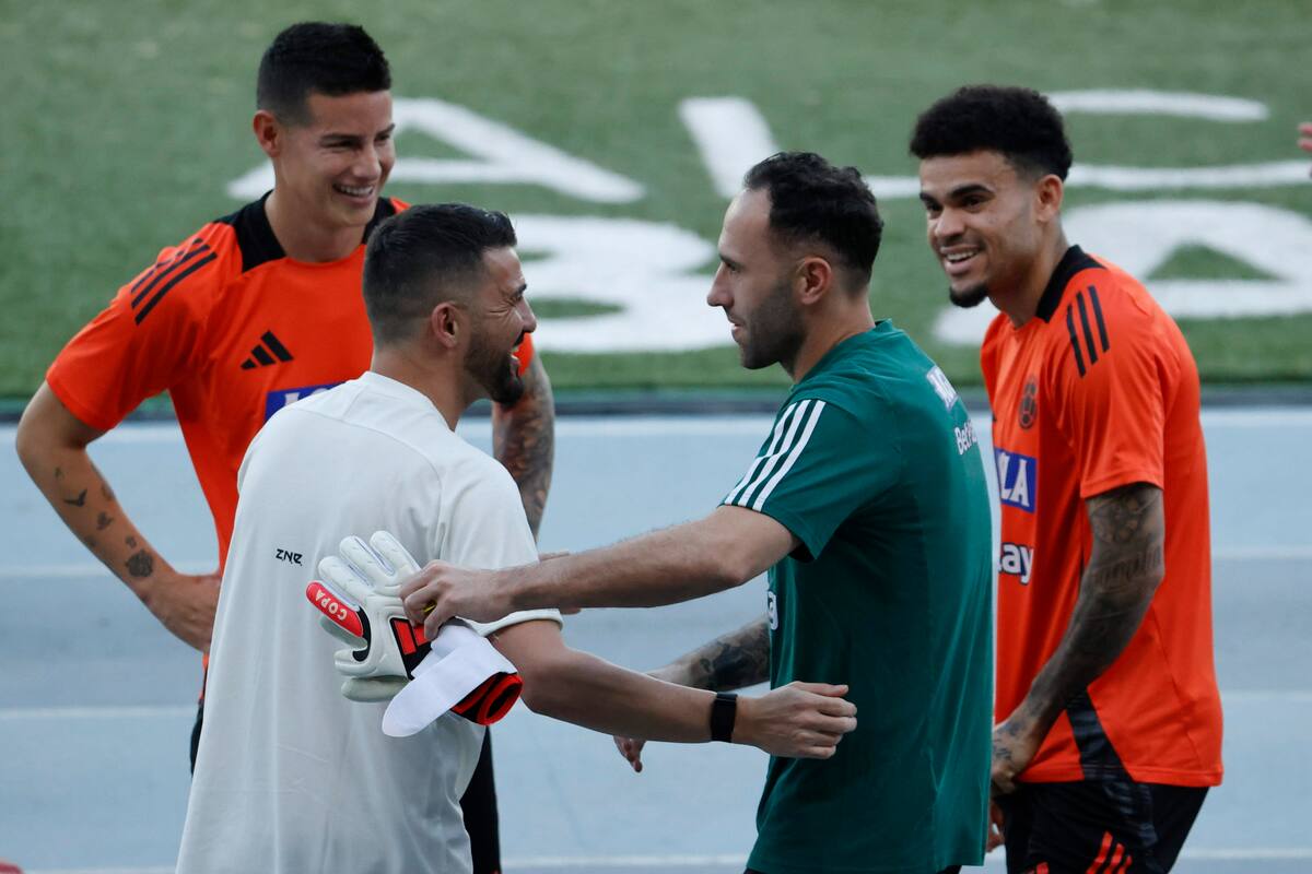 David Villa visita a la Selección Colombia antes de enfrentar a Paraguay