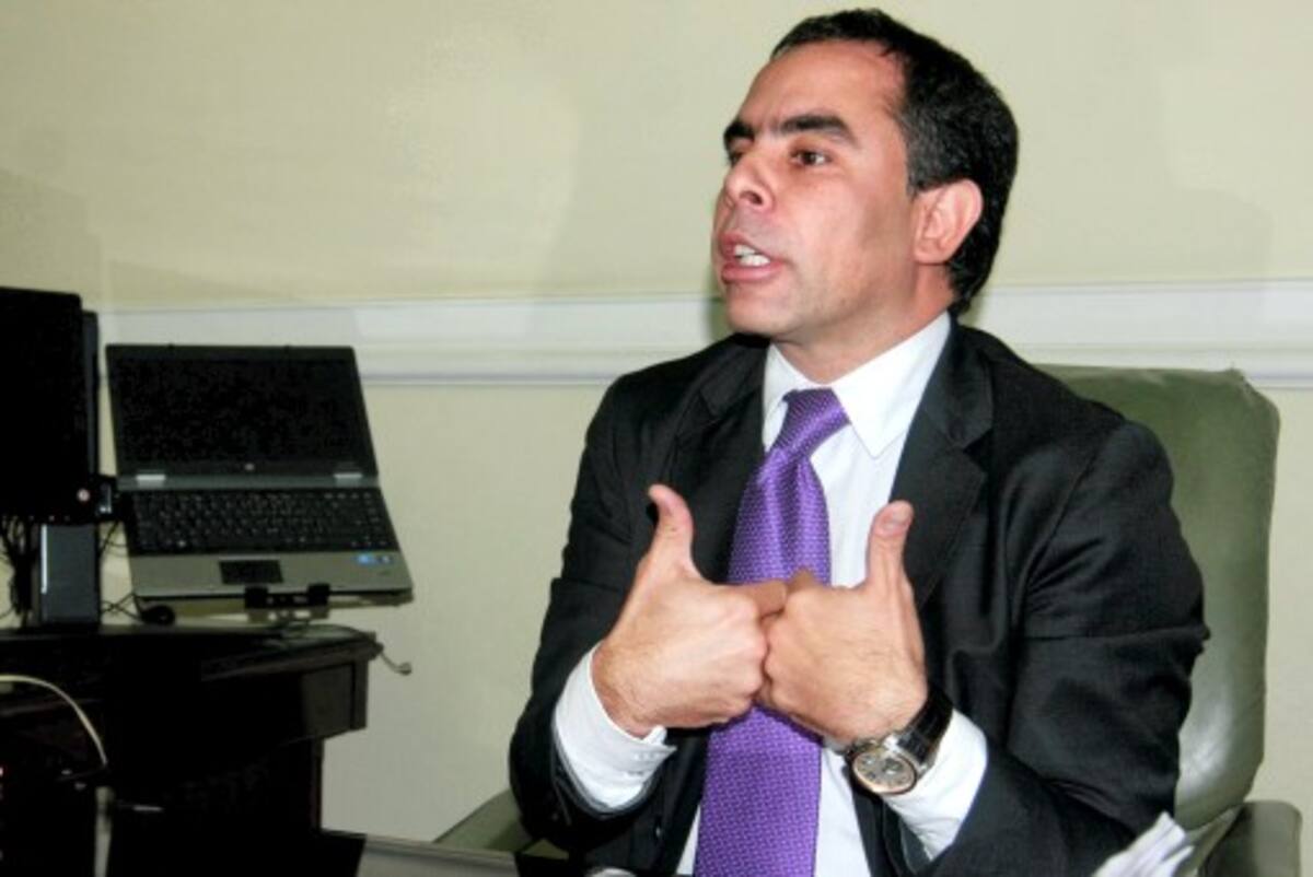 Armando Benedetti, presidente del Congreso, tiene una investigación por presuntos vínculos con paramilitares. COLPRENSA
