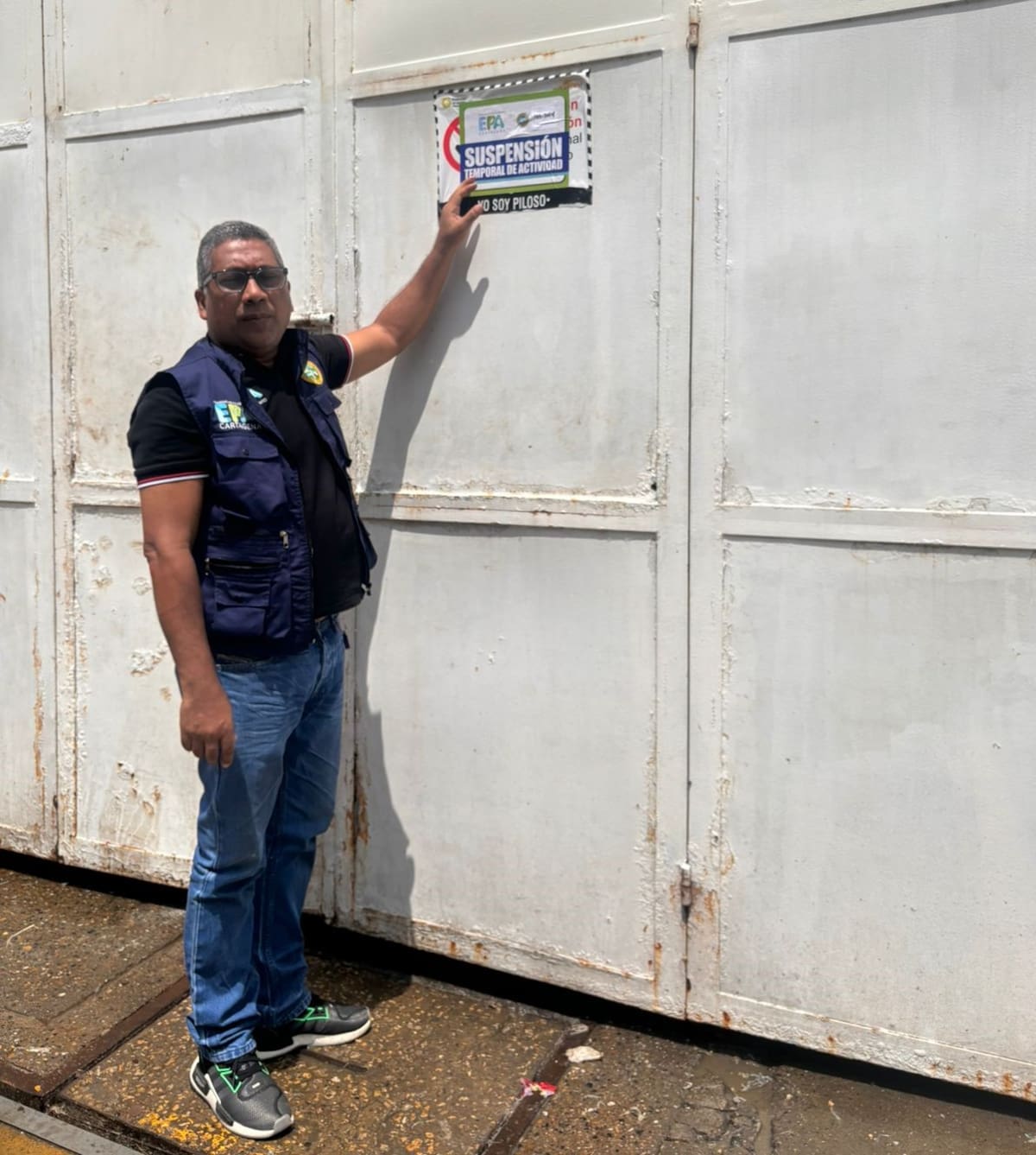 EPA suspende actividades de empresa avícola en Cartagena. // Cortesía.