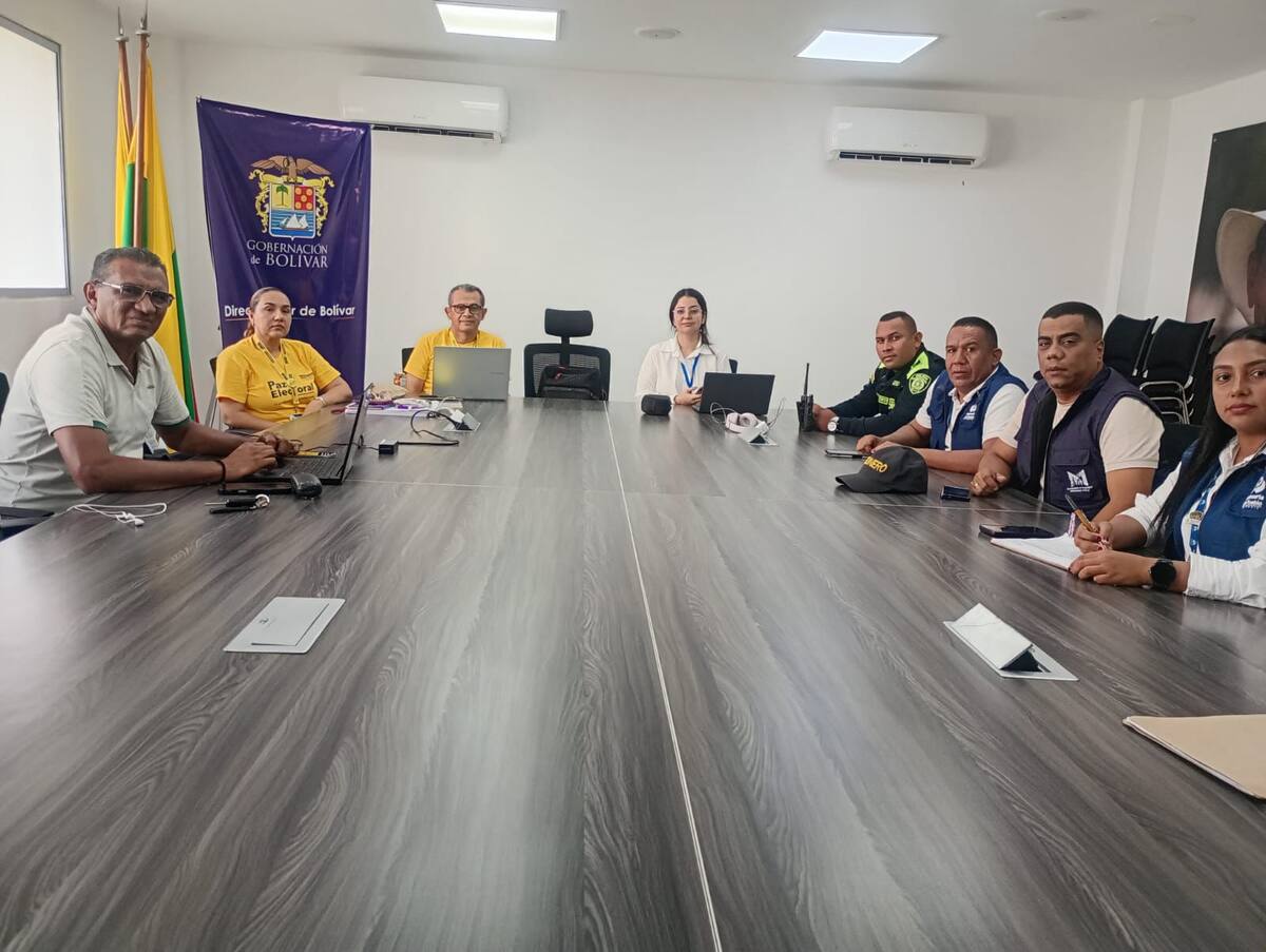 Equipo de Afinia monitorea las elecciones legislativas de este domingo 8 de marzo. // Foto: Afinia