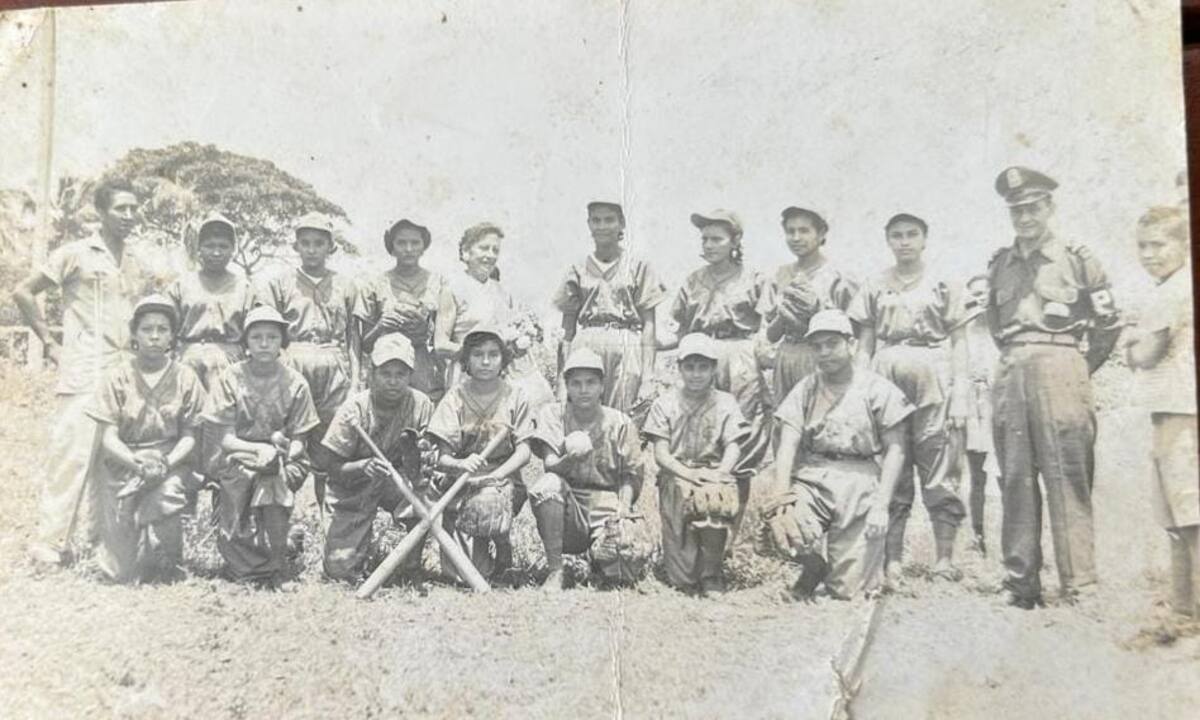 Foto del equipo de mujeres de Turbaco. Fuente: Familia Castillo Torres.