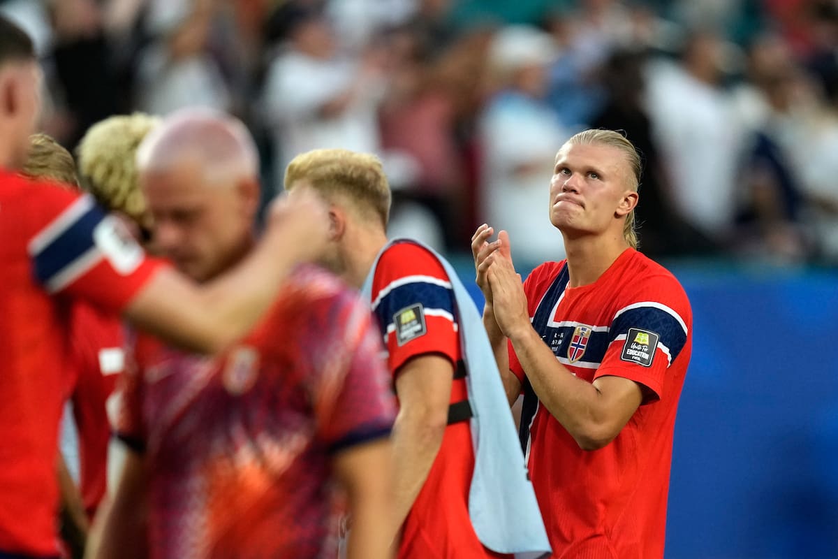 El noruego Erling Haaland se despidió de su primer Mundial tras caer contra Inglaterra en los cuartos de final. //Foto, AP: Rebecca Blackwell