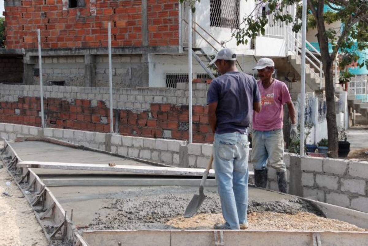 La zona donde está era un lote baldío usado como basurero satélite y a la que se acercaban los habitantes de la calle – aprovechando la oscuridad- para hacer sus necesidades DANIELA BUELVAS- EL UNIVERSAL