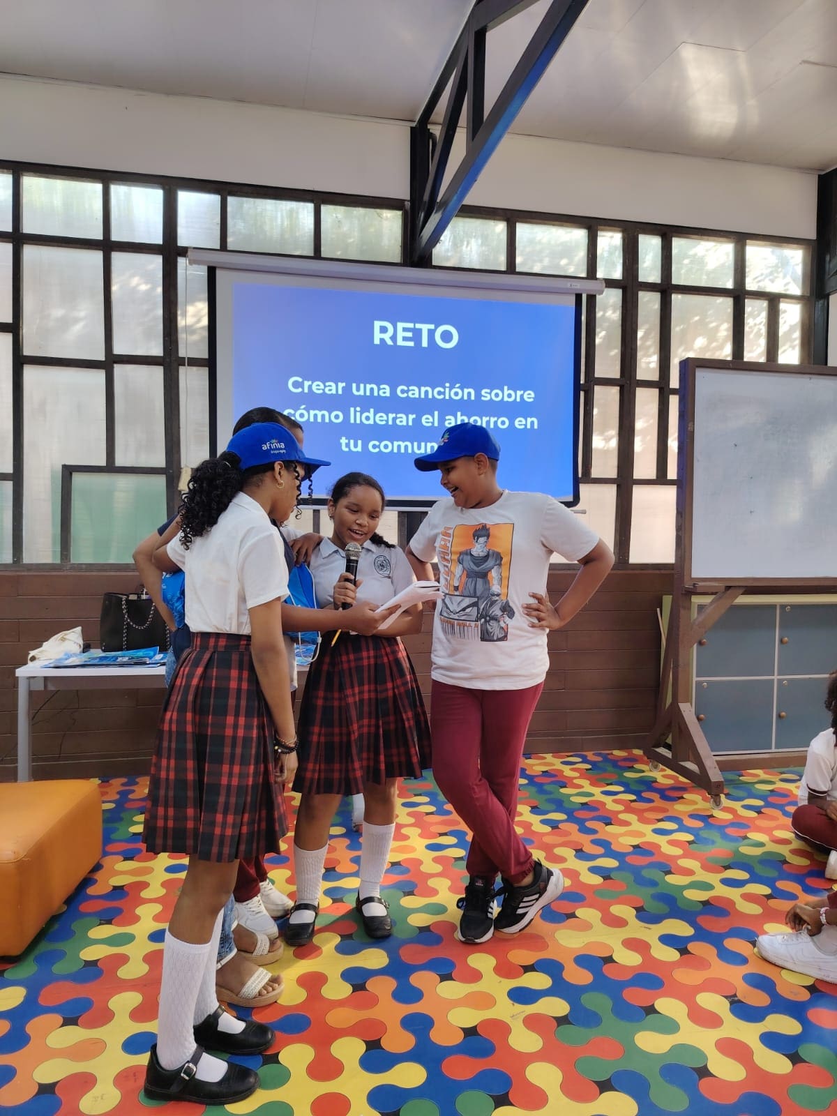Durante la formación, los estudiantes se enfrentaron a retos divertidos para poner en práctica lo aprendido. //El Universal.