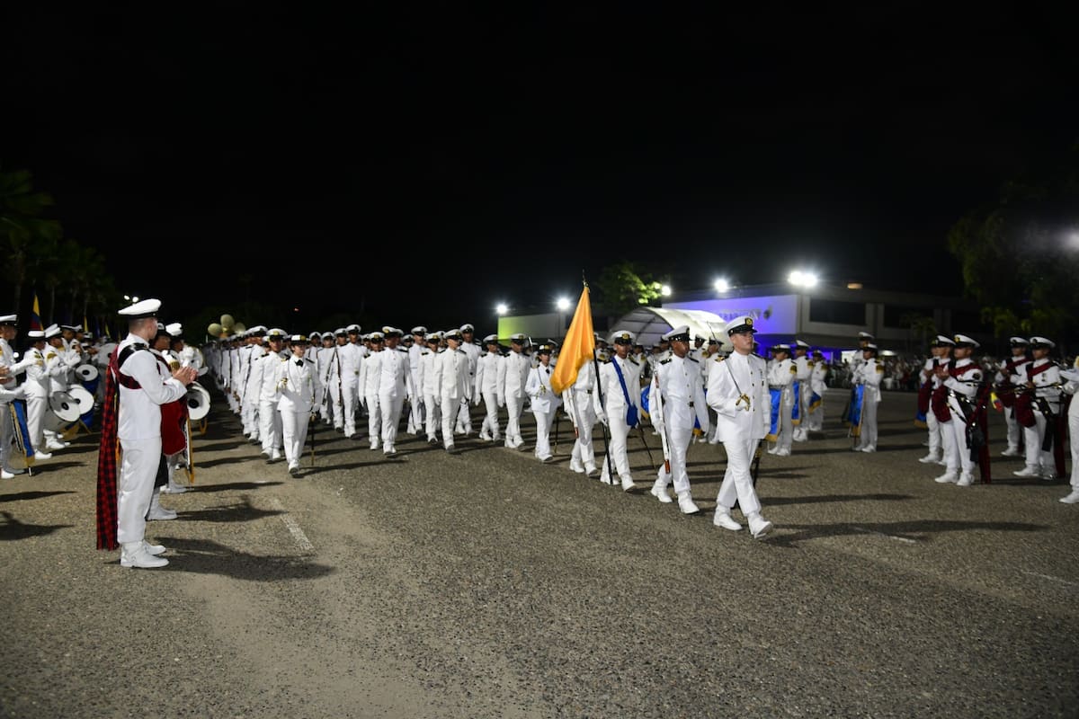 154 cadetes de la Escuela Naval de Cartagena inician formación militar