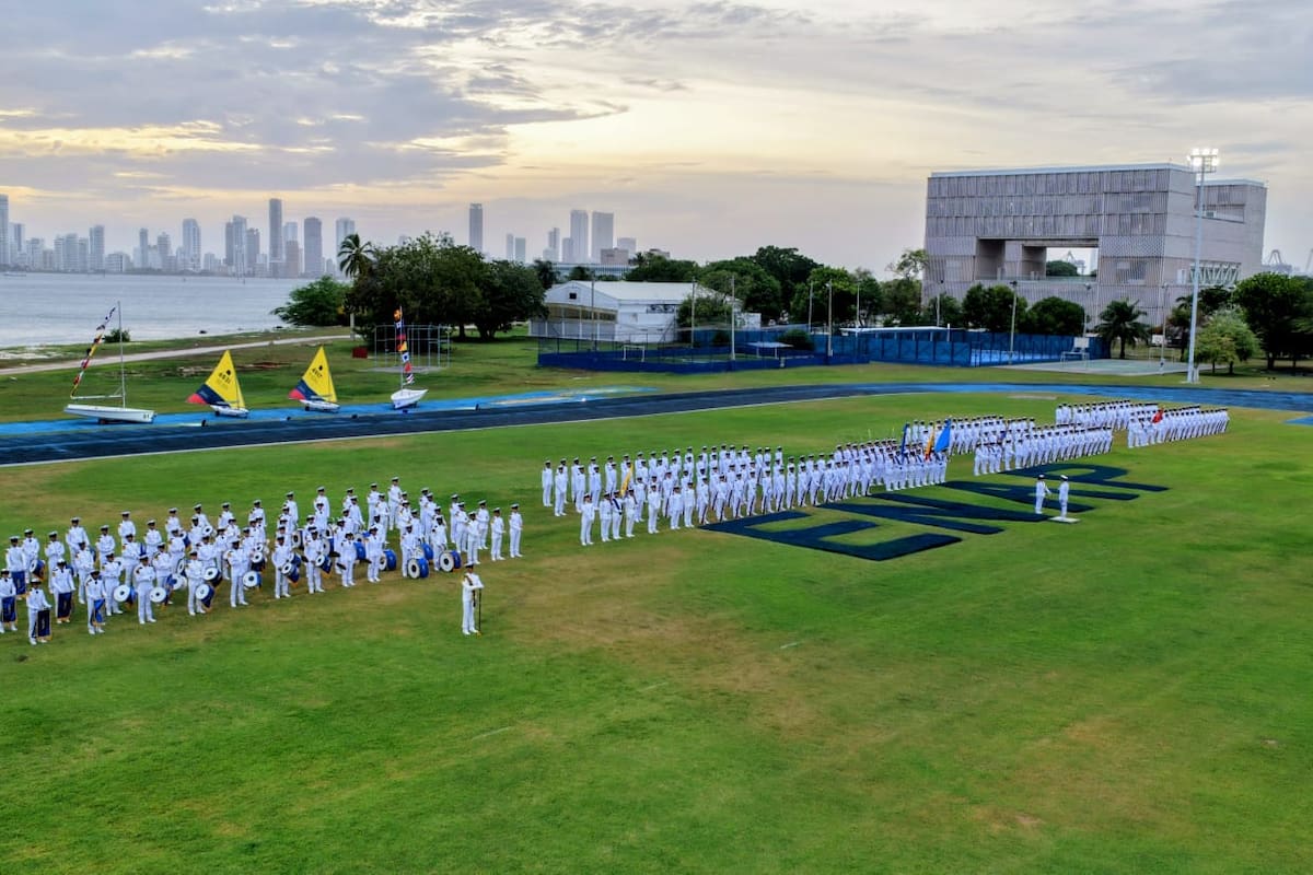 Escuela Naval de Cadetes en Cartagena conmemoró sus 91 años: así fue