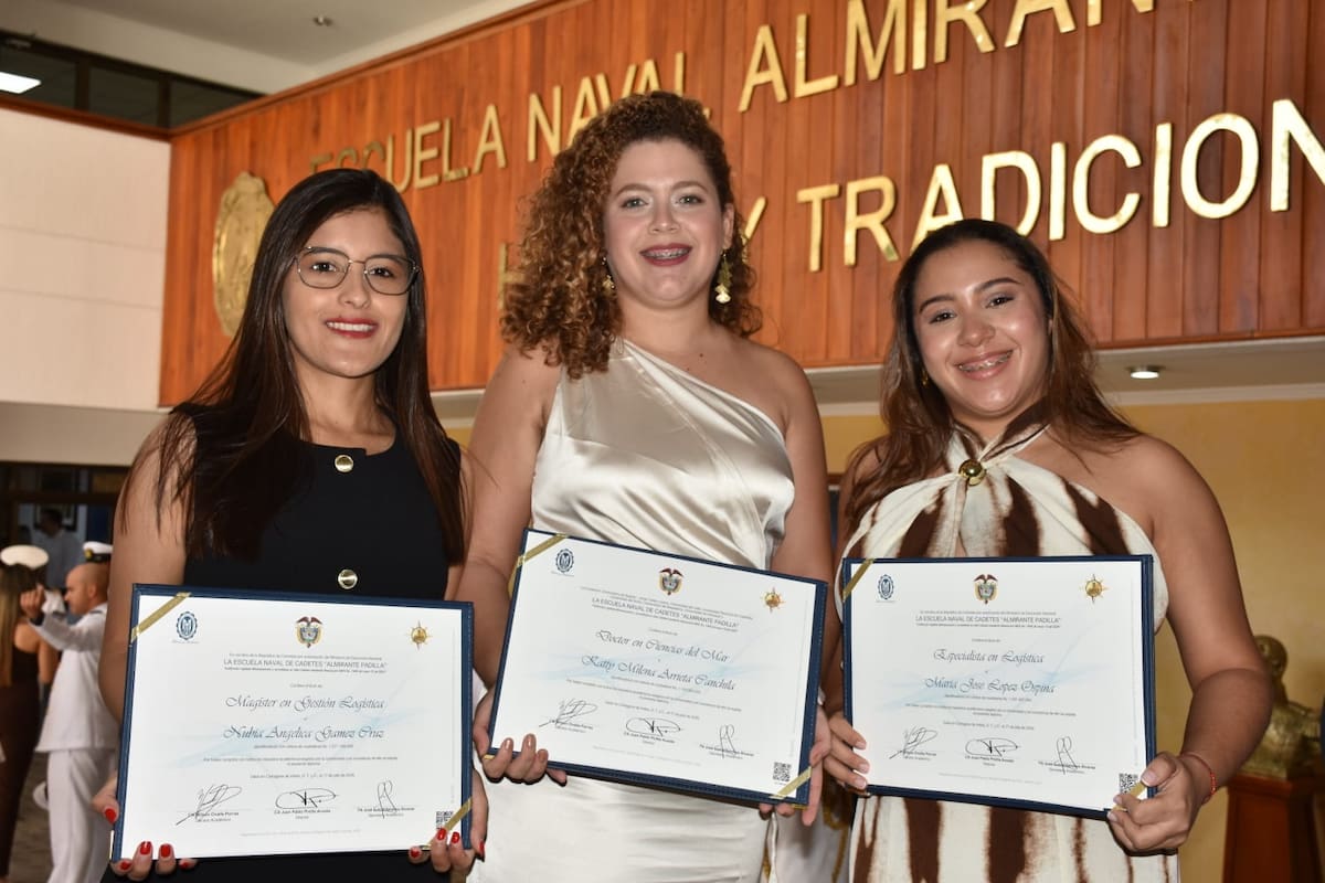 Escuela Naval de Cadetes gradúa a la primera mujer doctora en Ciencias del Mar en Cartagena