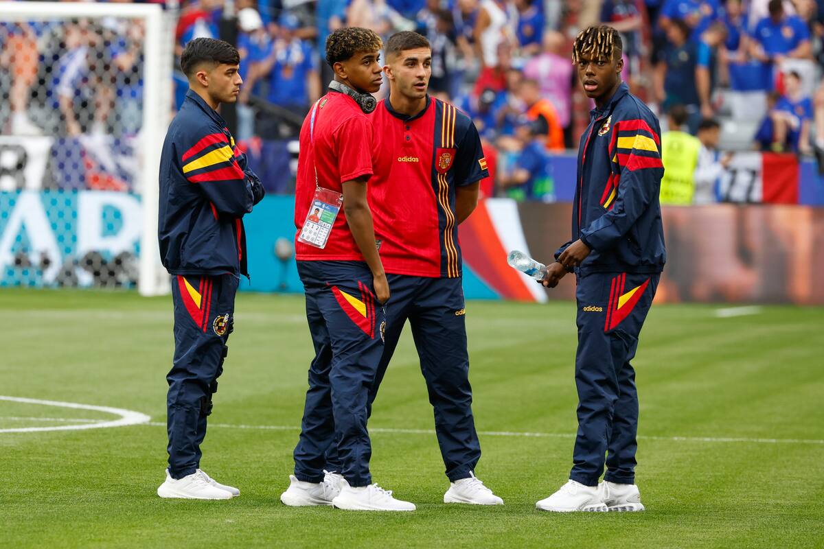 El FC Barcelona rechazó una súper oferta por Lamine Yamal antes de la Euro