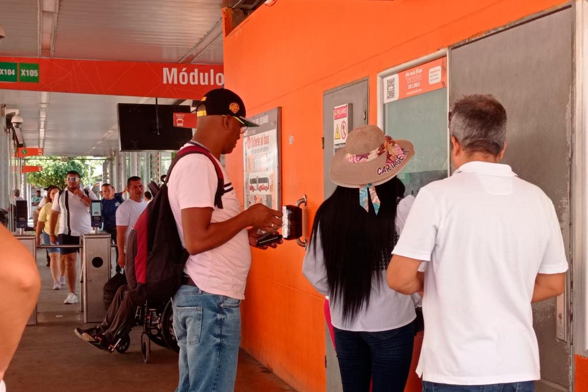 Usuarios de Transcaribe, inconformes por saldos negativos en las tarjetas