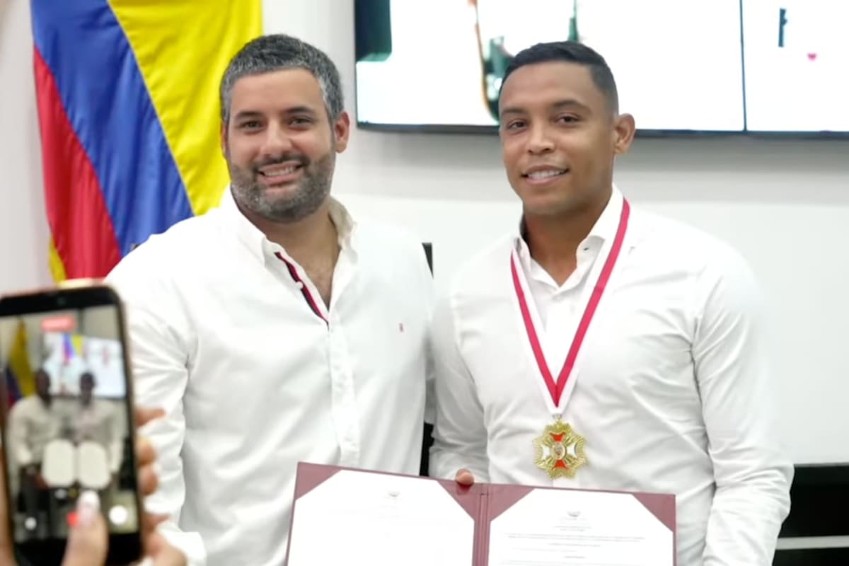 Emotivo homenaje a Luis Fernando Muriel rendido por la Asamblea del Atlántico
