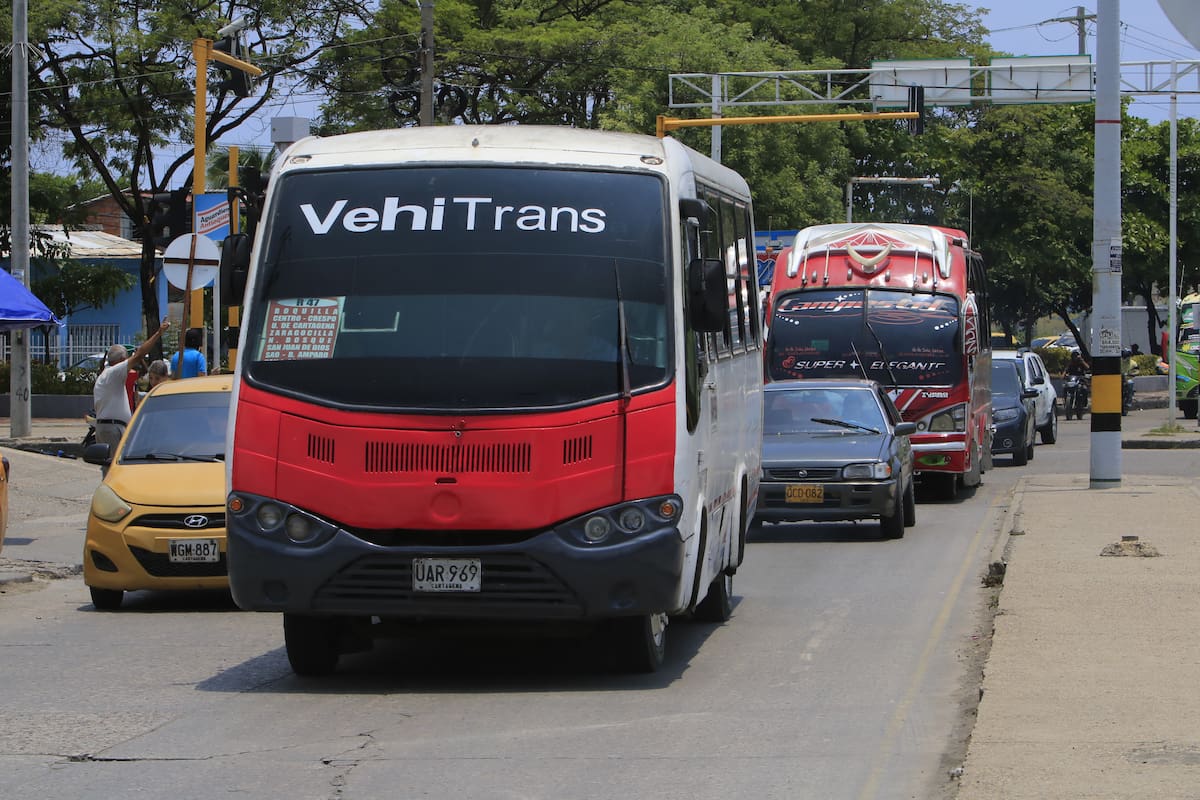 El estudio revela que existen dos perspectivas de Cartagena, puesto que los locales se enfocan más en el calor o en los buses llenos // Foto: Julio Castaño - El Universal.