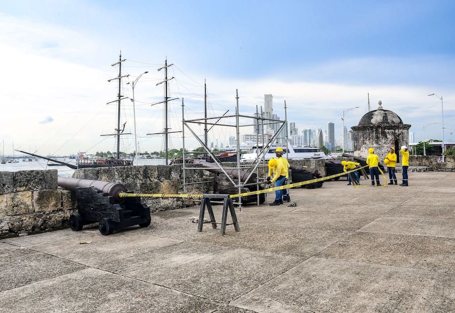 Así van las obras de conservación en las fortificaciones de Cartagena