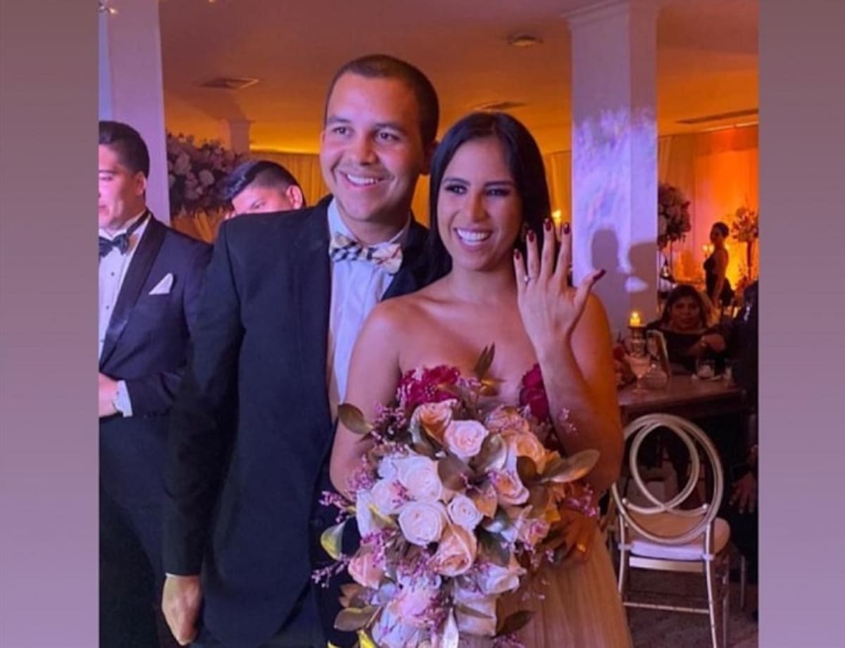 Evelio Escorcia le pidió matrimonio a Lily Díaz en la boda de una amiga. //Foto: cortesía.