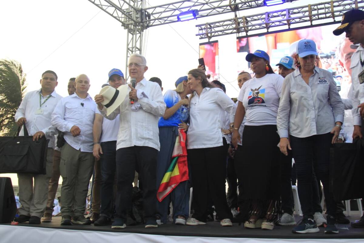 Álvaro Uribe: “Yo no hablé con Trump porque Petro fue para allá” 