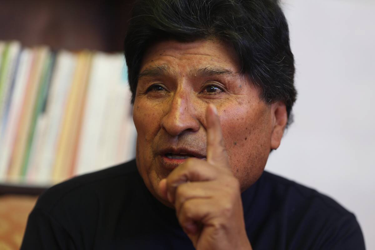 Exfiscal destituida en Bolivia tras polémica orden de arresto