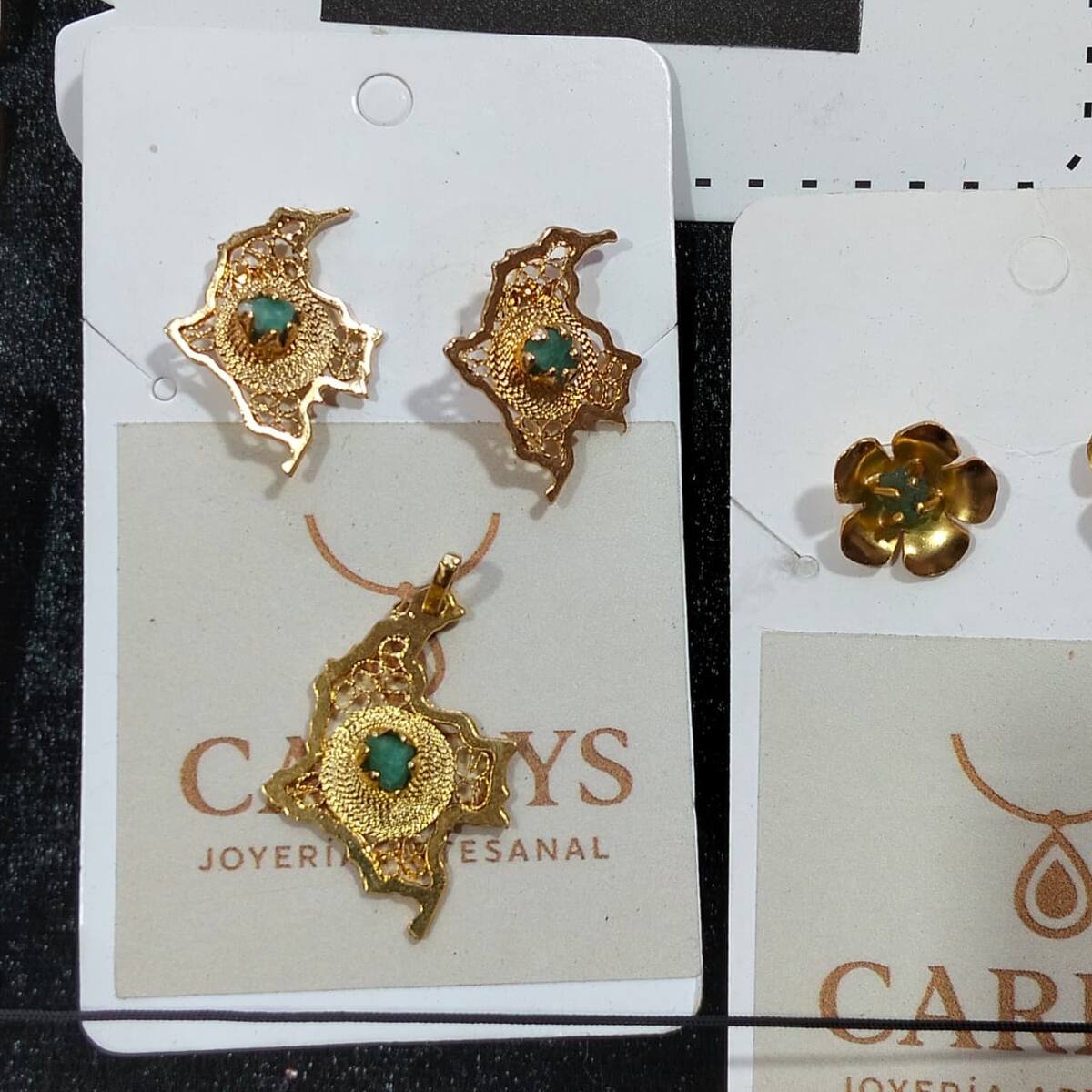 Cardys.
