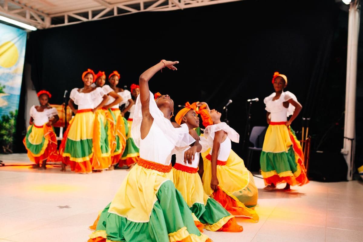 Más de 380 jóvenes celebraron el Festival Artístico de Barú con música, danza y teatro