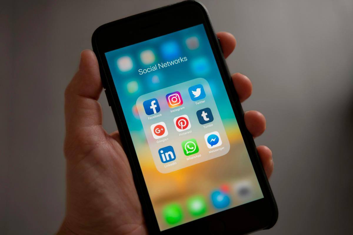Atención: reportan caída mundial de Facebook e Instagram