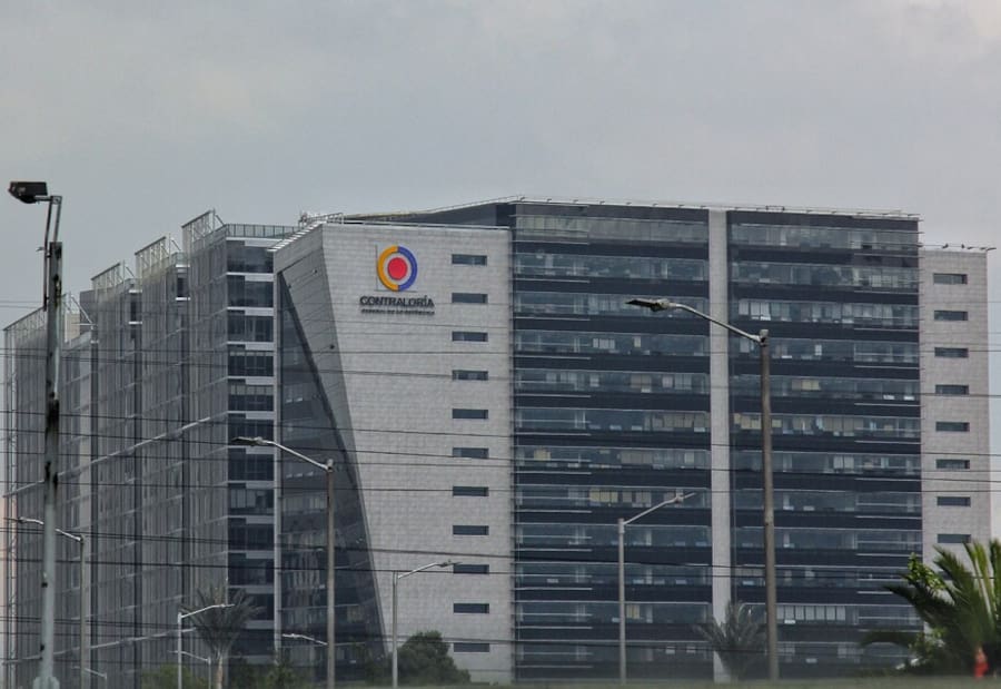 Gobierno Petro habría superado los $14 billones en contratos la última semana de enero