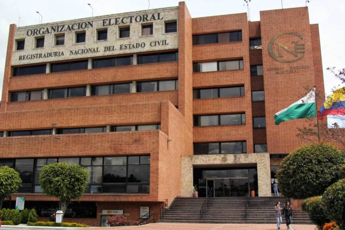 Gobierno admite falla en presupuesto de la Registraduría