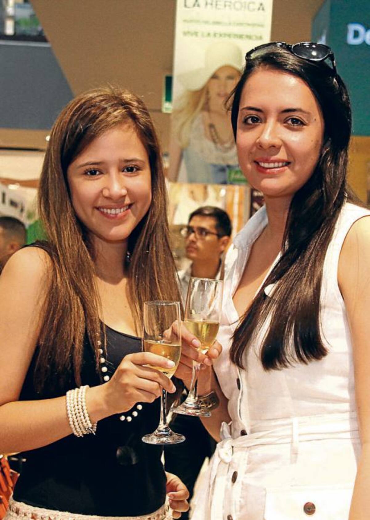 Lorena Morales y Paola Rosero.