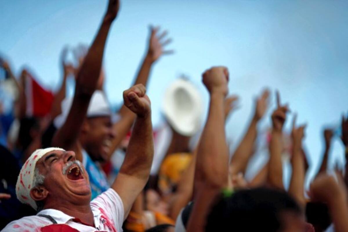 Río de Janeiro: buscan multar a los que orinan en la calle. AP