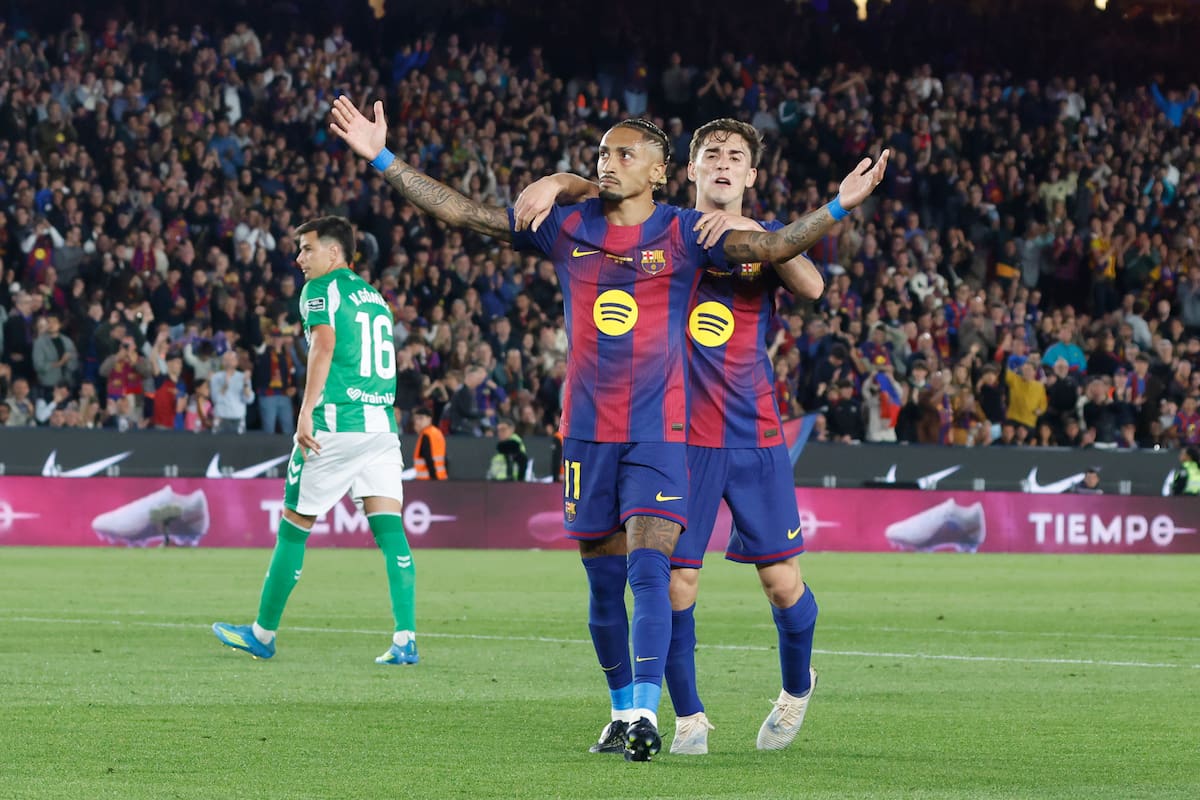 Raphinha marcó dos de goles de Barcelona en la victoria sobre Real Betis por LaLiga. //Foto, EFE: Marta Pérez