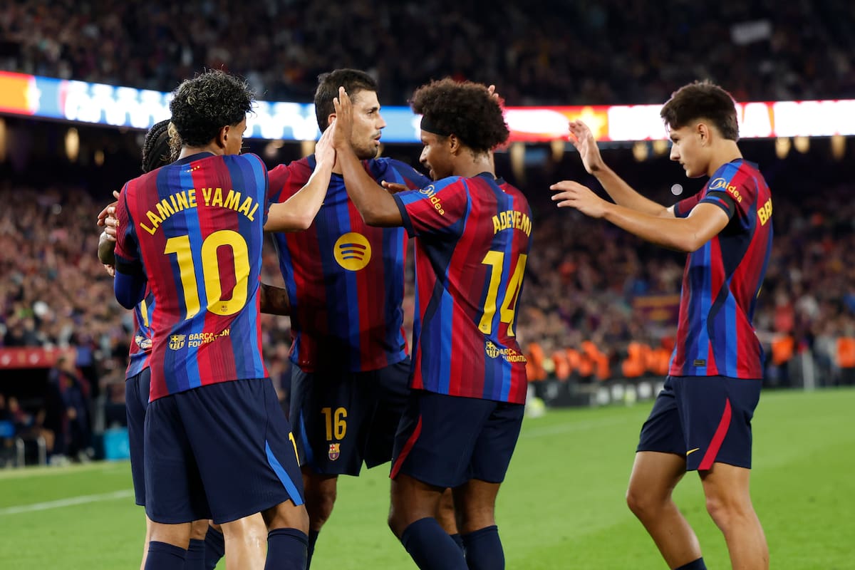 Barcelona recuperó la cima de LaLiga tras contudente goleada al Alavés