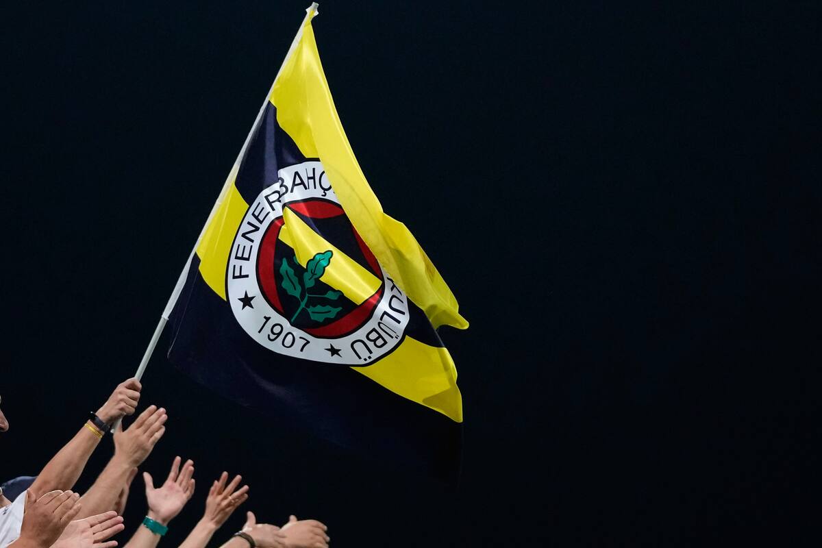 Detienen al presidente del Fenerbahçe por presunto consumo de drogas