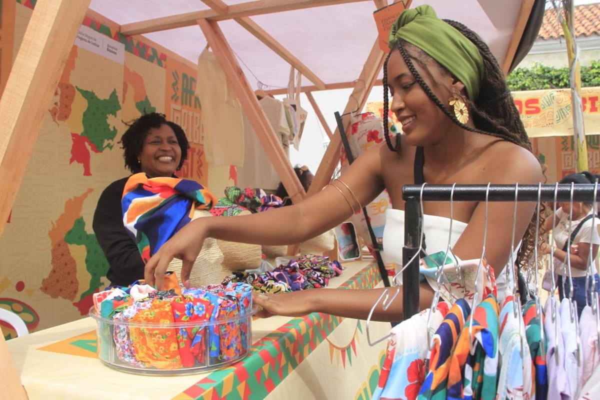 Esta feria de emprendimientos creada por hombres y mujeres afro busca fortalecer su identidad y cultura.