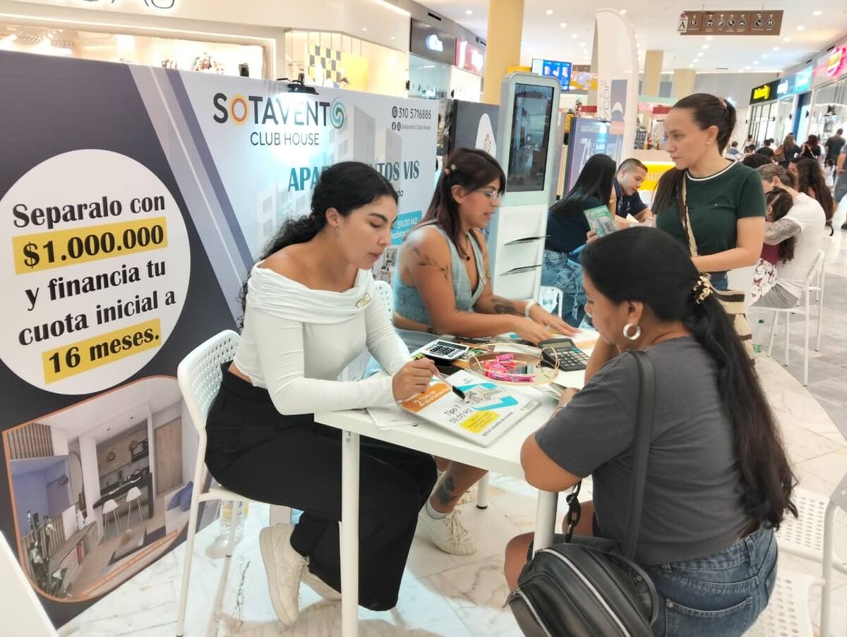 Los cartageneros han conocido diferentes proyectos de vivienda en la feria. // Zenia Valdelamar - El Universal