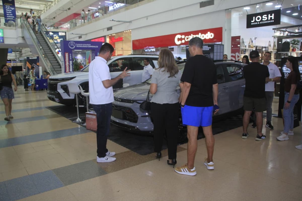 En la Feria sobre Ruedas 2026 encontrará la mejor oferta de automóviles de la ciudad. // Foto: Julio Castaño - El Universal.