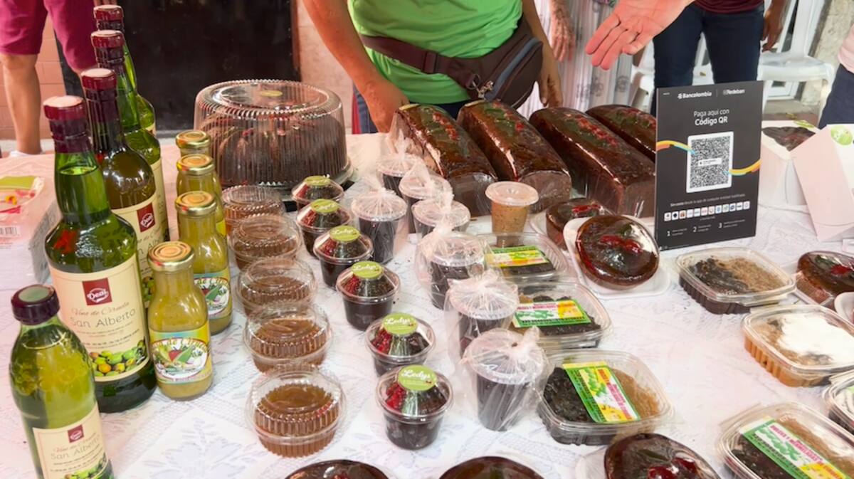 Productos como dulces, mermeladas, vinos, jugos, helados, ceviches, ensaladas, salsas para carnes, postres, vinos, vinagre, picantes, galletas, dulces, mermeladas, entre otros, se encontrarán este fin de semana en el Festival de la Ciruela.//Cortesía Gobernación del Atlántico.