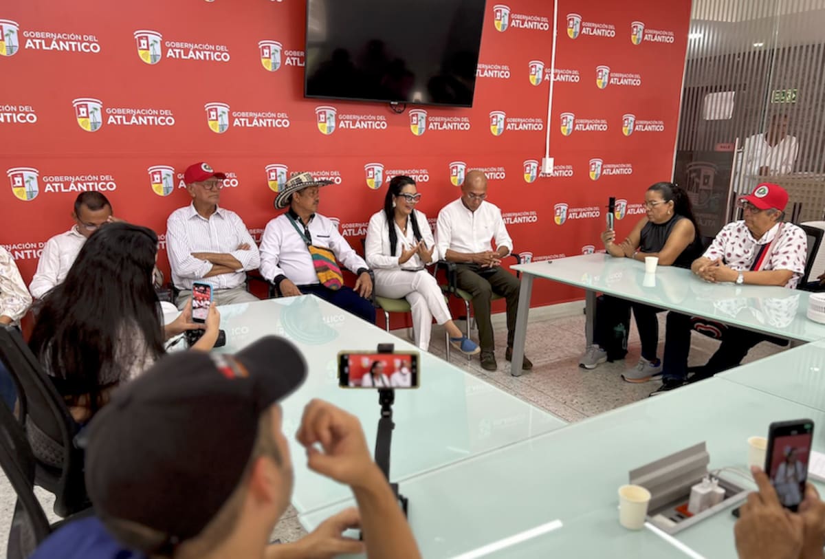 La alcaldesa Vanessa Torres Guette, hizo la presentación del XVIII Festival de la Décima Improvisada que se realizará en Campo de la Cruz.//Cortesía Gobernación del Atlántico.