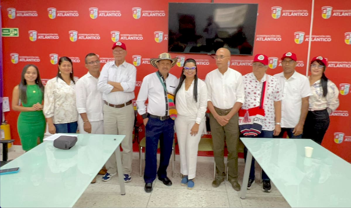 Comitiva de la Alcaldía de Campo de la Cruz hicieron la presentación del XVIII Festival de la Décima Improvisada que se realizará en ese municipio del Atlántico.//Cortesía Gobernación del Atlántico.