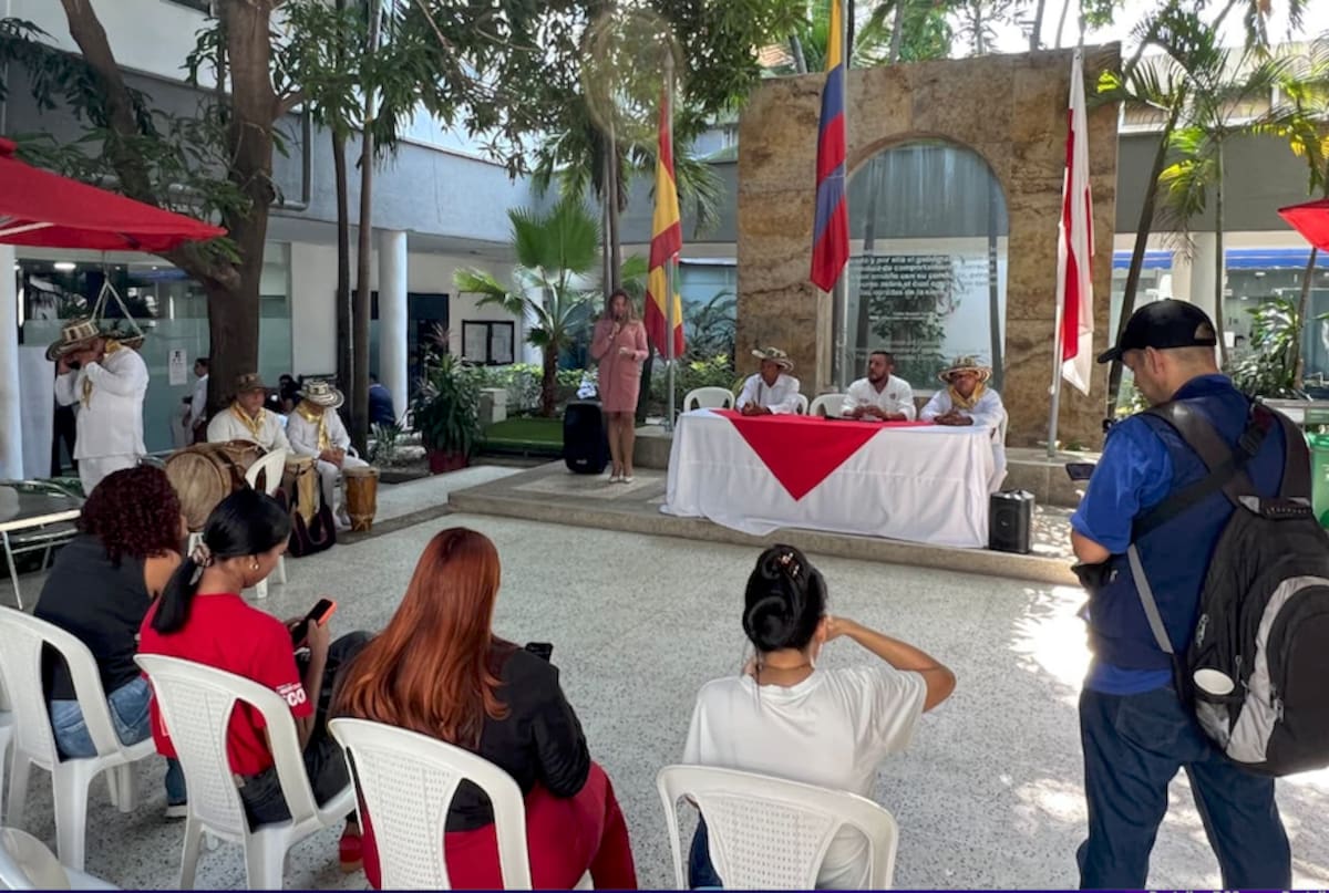 Aspecto de la presentación y rueda de prensa del Festival de Decimeros y Bailadores de Cumbia de la Región Caribe que se celebra este fin de semana en Malambo.//Cortesía Gobernación del Atlántico.