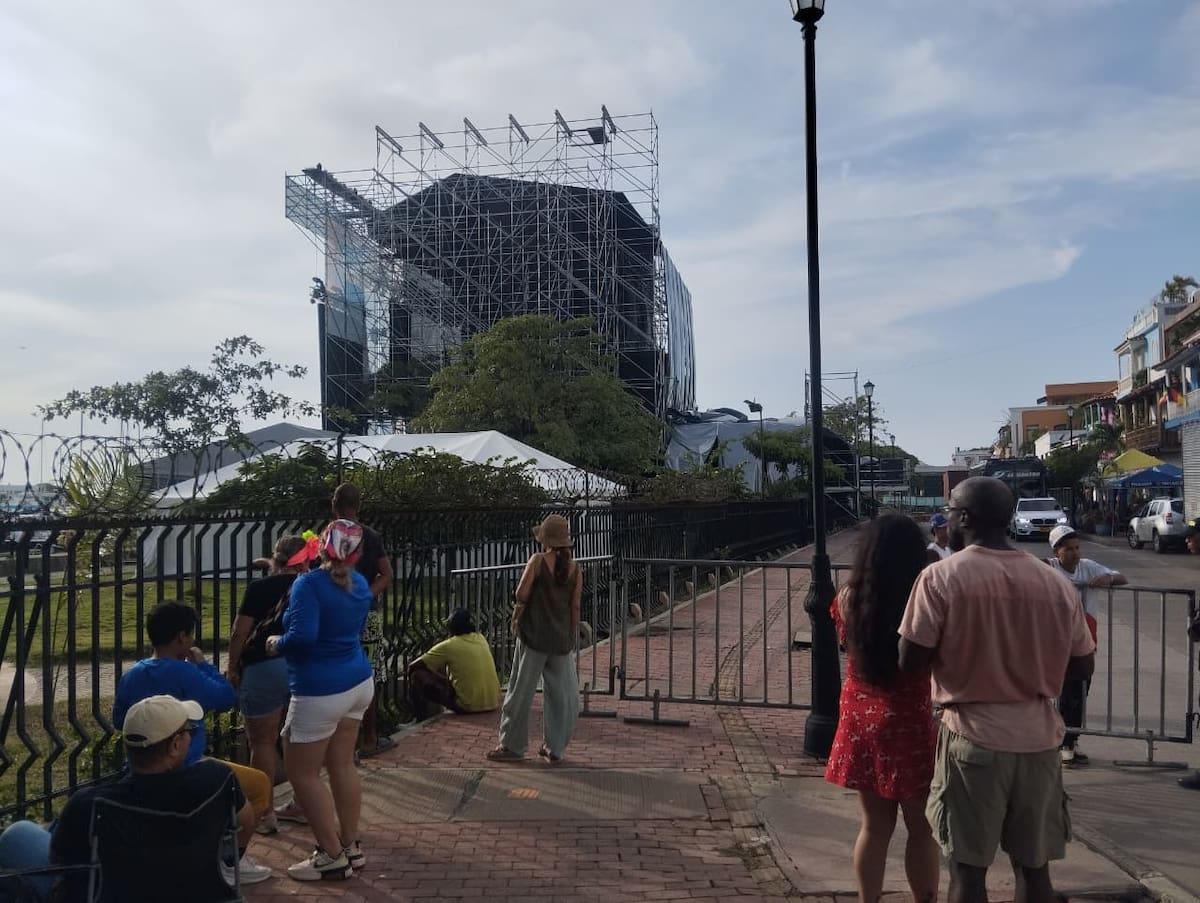 Así va el primer día del Festival Náutico. // Óscar Díaz